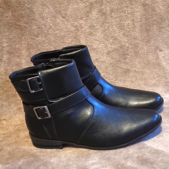 Shoes - Waterproof/Snow proof winter Faux leather Ankle Boots